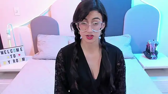 SophieGomez22 online show from February 24, 5:31 pm