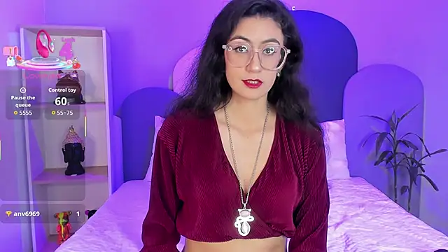 SophieGomez22 online show from September 13, 11:21 am