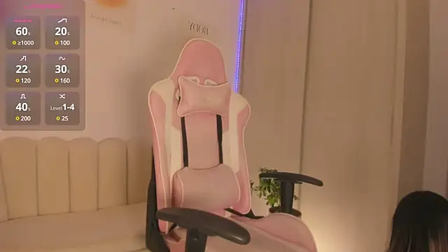 LittleSofia  online show from December 10, 12:06 am