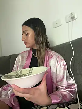 LittleSofia  online show from December 19, 2:45 am