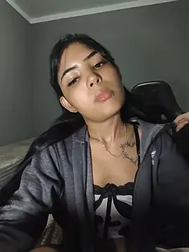 Snapshot of Livia_Diaz chatting on June 20, 8:50 am Livia Diaz online show from June 20, 8:50 am