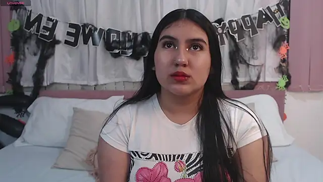 Snapshot of LexiiBloom chatting on October 20, 10:38 am LexiiBloom online show from October 20, 10:38 am