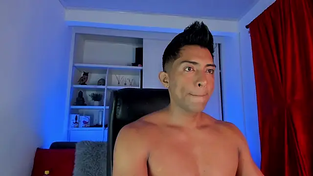 Couple muscle1 online show from December 3, 1:43 pm