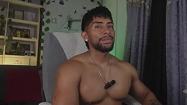 Couple muscle1 online show from March 23, 5:06 pm