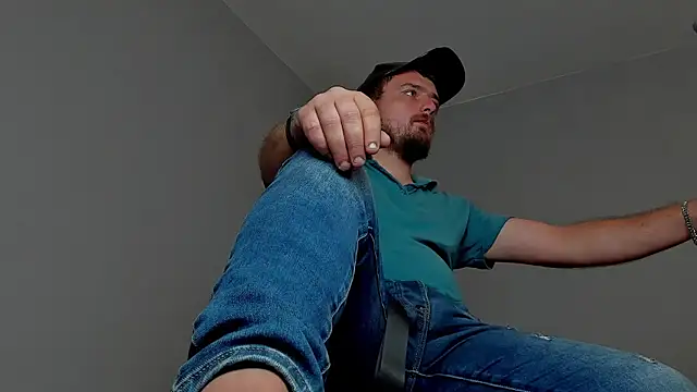 Snapshot of Master_Mark_Wayne chatting on October 31, 11:39 pm Master Mark Wayne online show from October 31, 11:39 pm