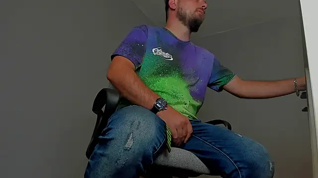 Snapshot of Master_Mark_Wayne chatting on November 5, 7:47 pm Master Mark Wayne online show from November 5, 7:47 pm