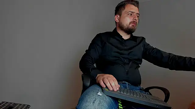 Snapshot of Master_Mark_Wayne chatting on November 11, 5:02 pm Master Mark Wayne online show from November 11, 5:02 pm