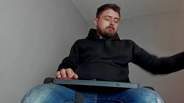 Snapshot of Master_Mark_Wayne chatting on November 12, 12:27 pm Master Mark Wayne online show from November 12, 12:27 pm