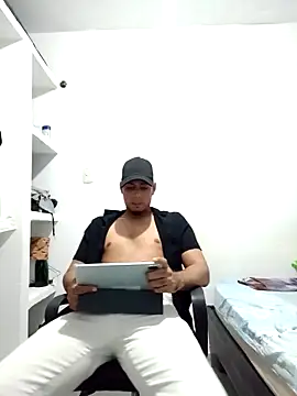 bonehur online show from October 1, 9:54 pm