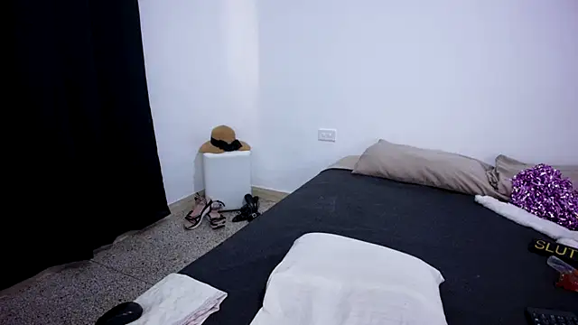 Snapshot of Andreabigboobs23 chatting on January 6, 6:22 pm Andreabigboobs23 online show from January 6, 6:22 pm