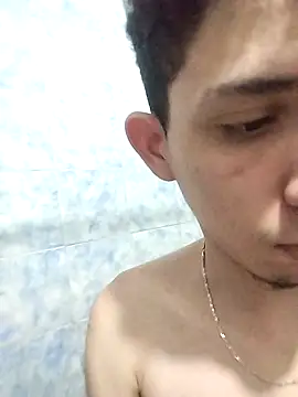 Snapshot of Dilan_blakc_ chatting on November 14, 7:45 pm Dilan blakc online show from November 14, 7:45 pm