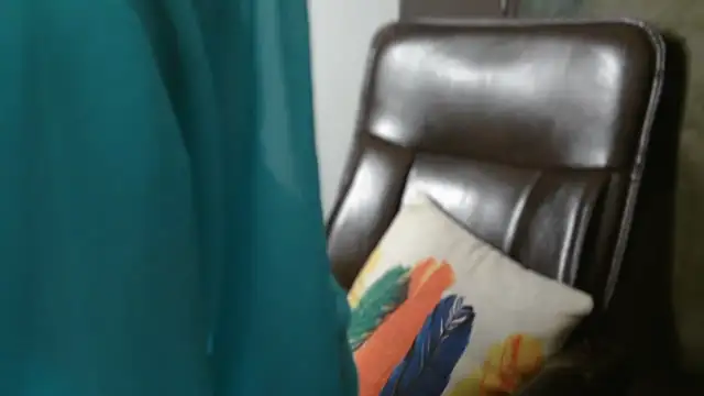 urvashihott online show from February 7, 5:05 pm