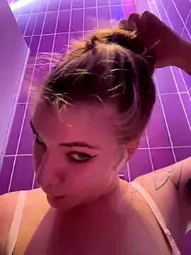 Holy Tereza online show from December 4, 6:17 pm