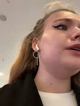 Holy Tereza online show from December 7, 6:48 pm