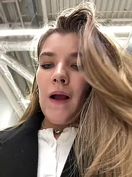 Holy Tereza online show from March 11, 3:23 pm