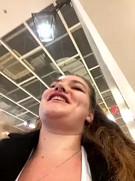 Snapshot of Holy_Tereza chatting on January 6, 3:49 pm Holy Tereza online show from January 6, 3:49 pm