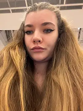 Snapshot of Holy_Tereza chatting on February 3, 3:50 pm Holy Tereza online show from February 3, 3:50 pm