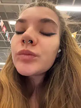 Snapshot of Holy_Tereza chatting on February 7, 3:05 pm Holy Tereza online show from February 7, 3:05 pm