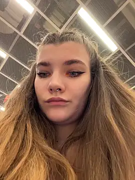 Snapshot of Holy_Tereza chatting on February 13, 3:41 pm Holy Tereza online show from February 13, 3:41 pm