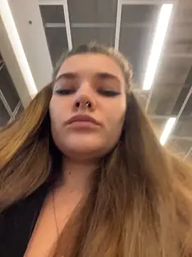 Snapshot of Holy_Tereza chatting on February 18, 3:41 pm Holy Tereza online show from February 18, 3:41 pm