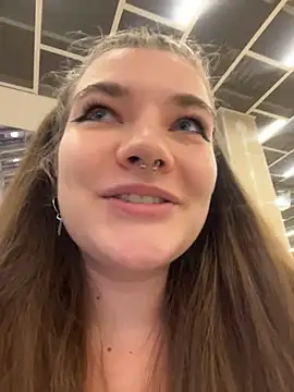 Snapshot of Holy_Tereza chatting on February 24, 3:43 pm Holy Tereza online show from February 24, 3:43 pm