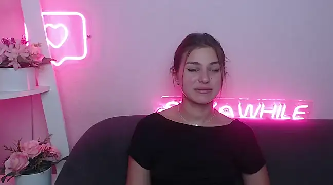 Snapshot of MilanaAngelAs chatting on January 26, 11:50 am MilanaAngelAs online show from January 26, 11:50 am