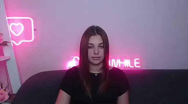 Snapshot of MilanaAngelAs chatting on February 10, 10:53 am MilanaAngelAs online show from February 10, 10:53 am