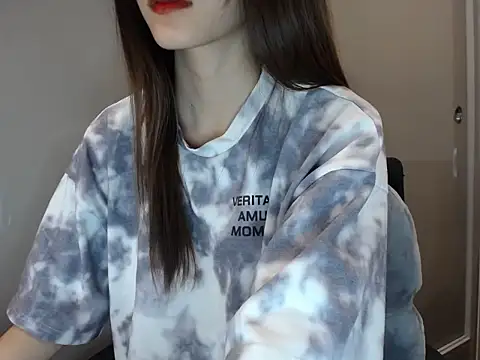 LiDonnaa online show from December 4, 1:31 pm