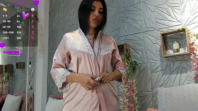 LilithKlain  online show from December 14, 4:20 pm