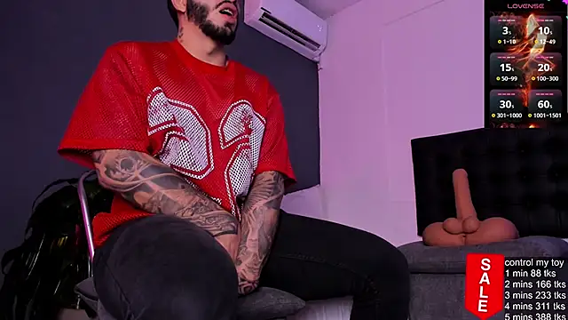 Snapshot of Matt_Ferrer chatting on September 30, 8:14 pm Matt Ferrer online show from September 30, 8:14 pm