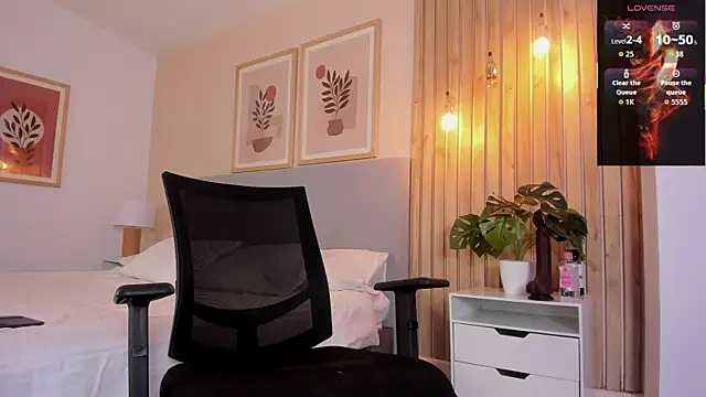 Snapshot of Matt_Ferrer chatting on December 4, 9:45 pm Matt Ferrer online show from December 4, 9:45 pm