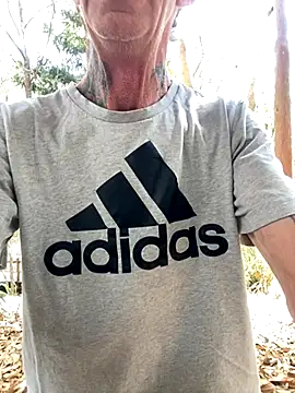 hhhorniee online show from October 12, 2:32 am