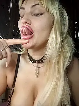 Freya Milf online show from March 12, 9:26 am