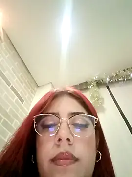 Rousse Collinss online show from December 25, 3:29 am