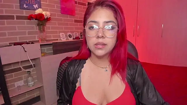 Snapshot of Rousse_Collinss chatting on January 7, 2:08 pm Rousse Collinss online show from January 7, 2:08 pm