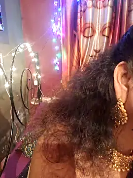 Snapshot of Maaya66 chatting on January 5, 9:25 pm Maaya66 online show from January 5, 9:25 pm