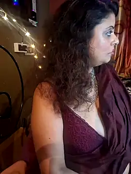 Snapshot of Maaya66 chatting on January 22, 12:16 am Maaya66 online show from January 22, 12:16 am