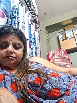 Snapshot of Maaya66 chatting on November 5, 6:41 pm Maaya66 online show from November 5, 6:41 pm