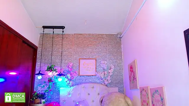 REDHOTTER  online show from February 13, 7:43 pm