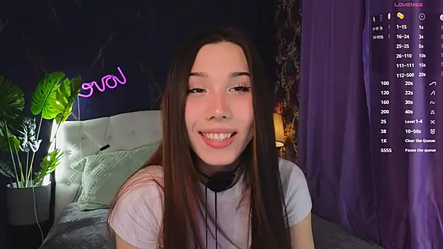 Kaia Sunshine Mia online show from February 28, 4:20 pm