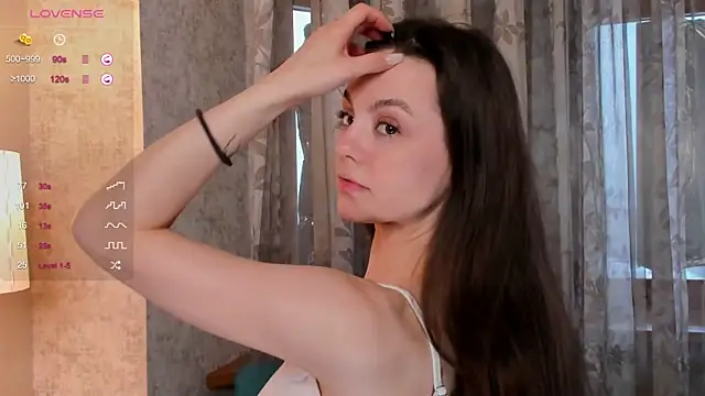 Snapshot of SandraBell chatting on December 7, 6:54 am SandraBell online show from December 7, 6:54 am