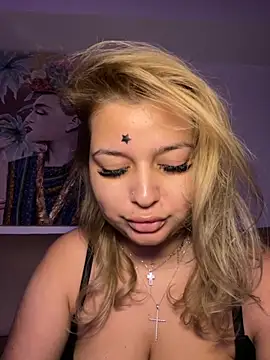 AllysonK online show from November 14, 5:44 pm