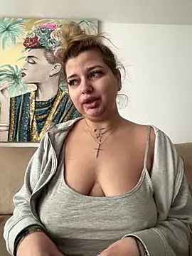 AllysonK online show from December 18, 11:38 am