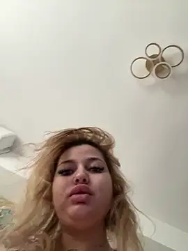 AllysonK online show from February 13, 10:33 am