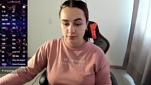 maryluna95 online show from October 17, 7:16 pm