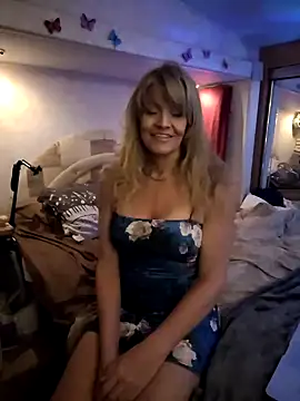 annika lately online show from December 15, 3:13 am