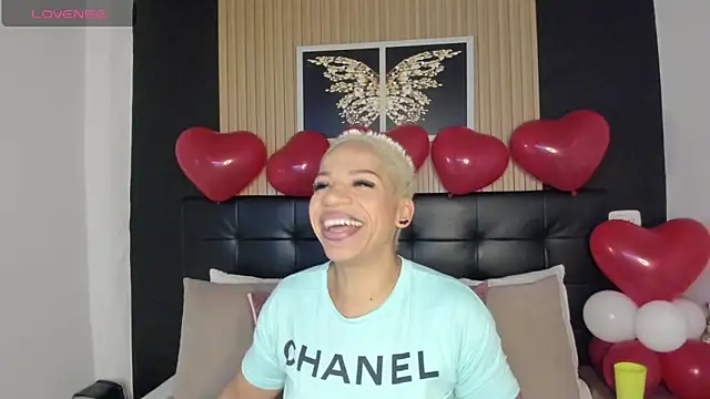 summer night  online show from February 16, 3:04 am