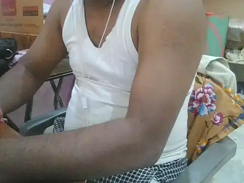 Snapshot of ITGuyhyd chatting on February 11, 6:35 pm ITGuyhyd online show from February 11, 6:35 pm