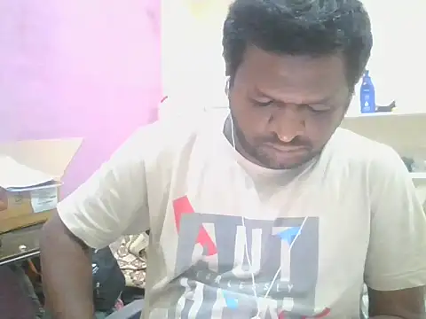 Snapshot of ITGuyhyd chatting on February 14, 6:04 pm ITGuyhyd online show from February 14, 6:04 pm