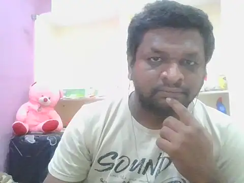 Snapshot of ITGuyhyd chatting on February 15, 5:20 pm ITGuyhyd online show from February 15, 5:20 pm